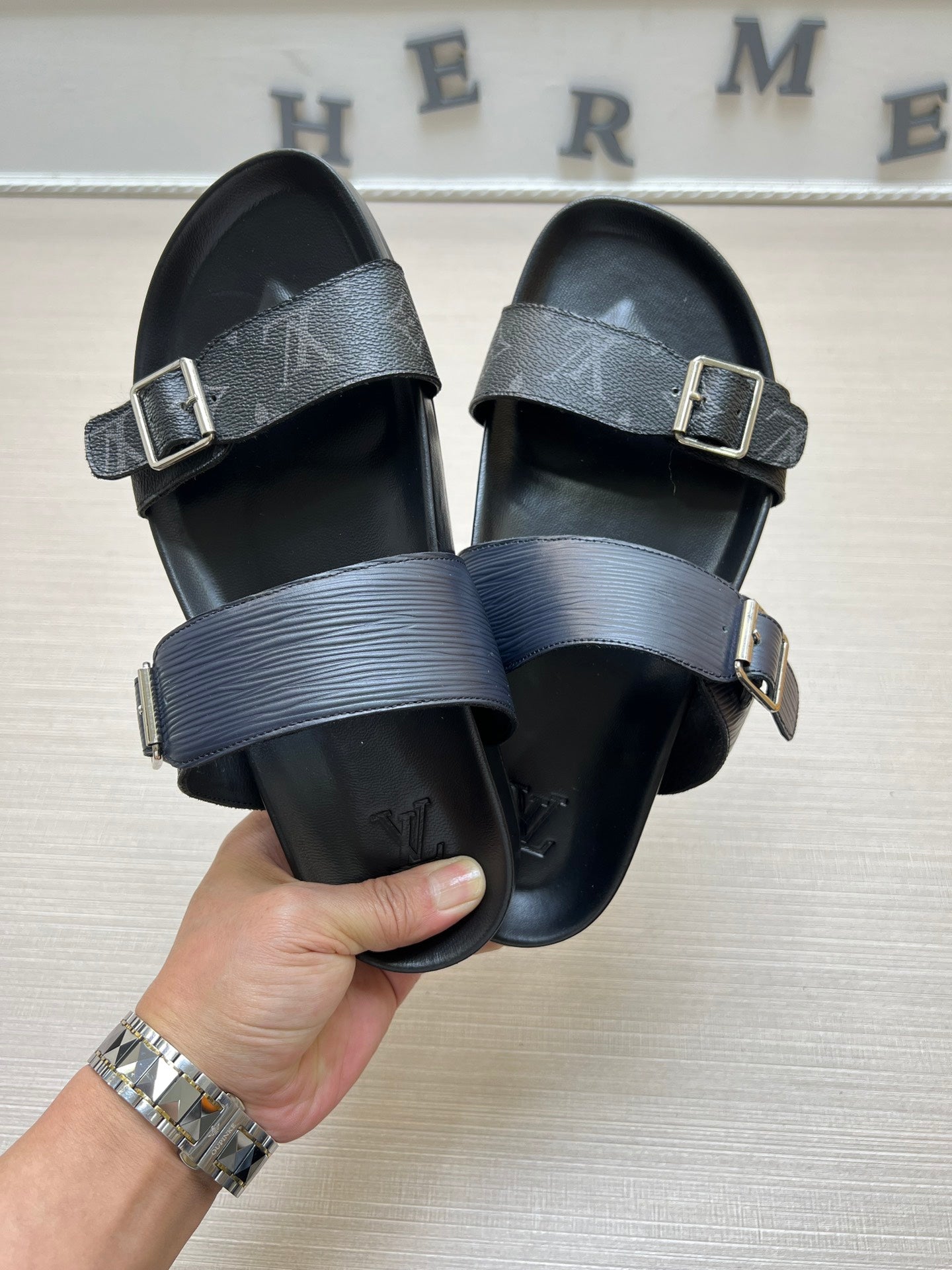 54E87Z Popular slippers