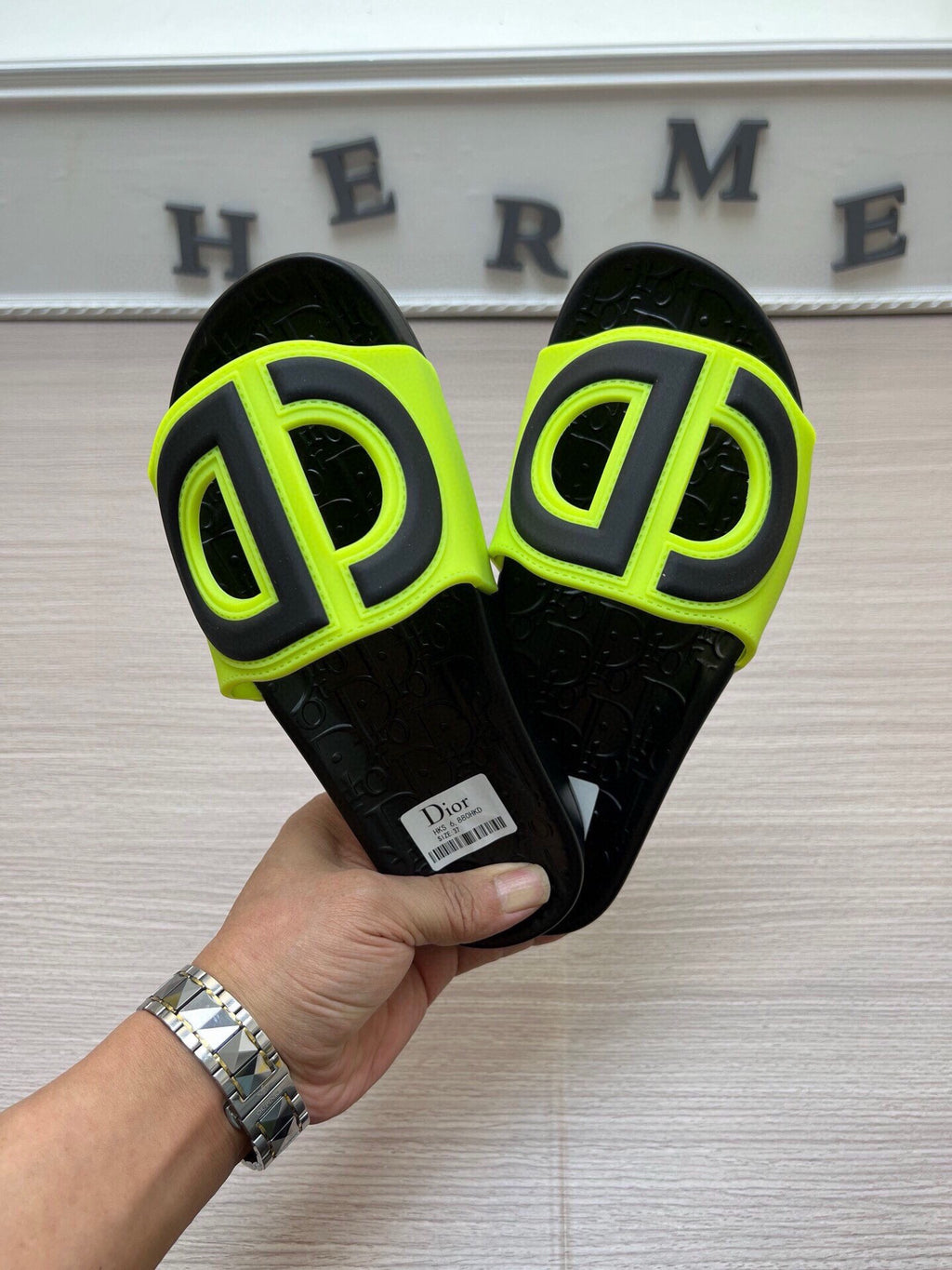 5LD213Z Popular Slippers