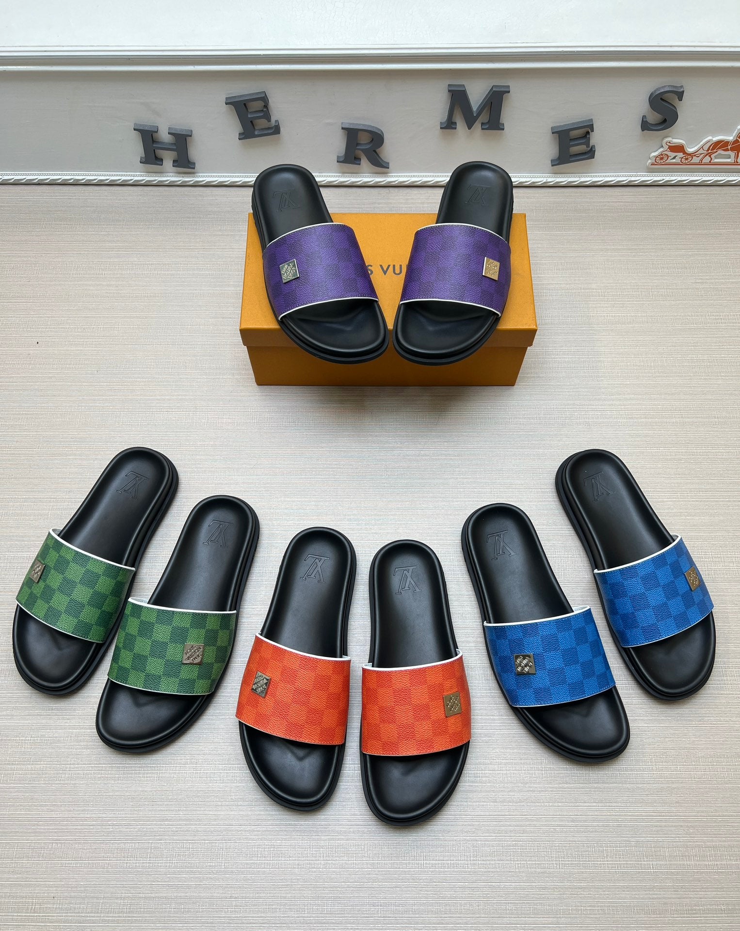 54E69Z Popular slippers