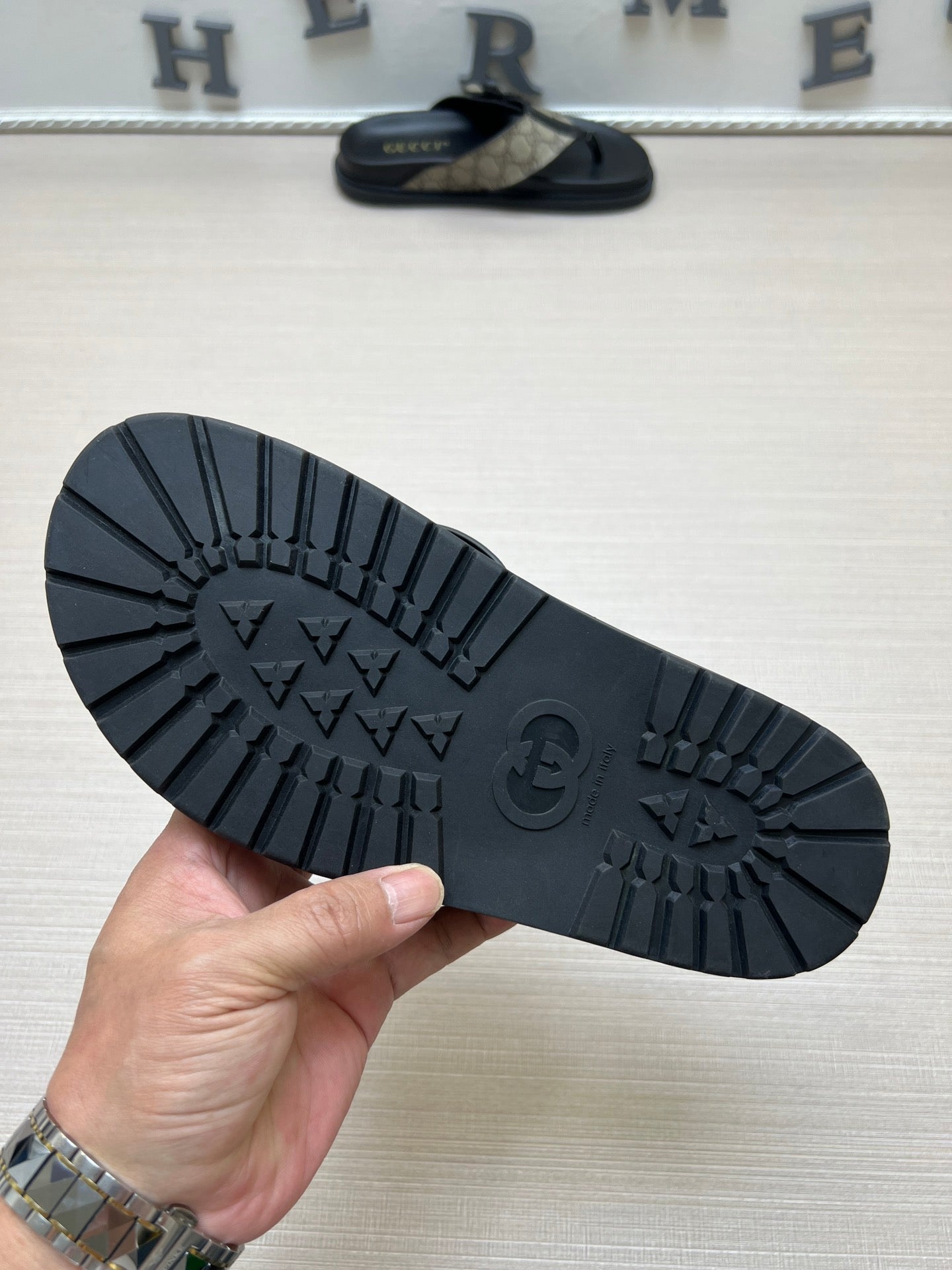 54B90Z Popular slippers