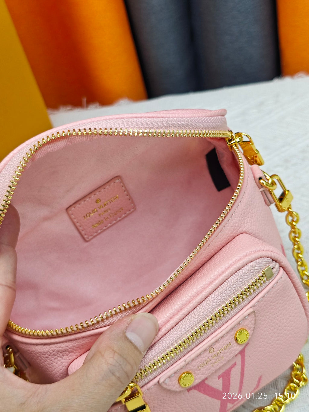 146PE76B Popular leather bag