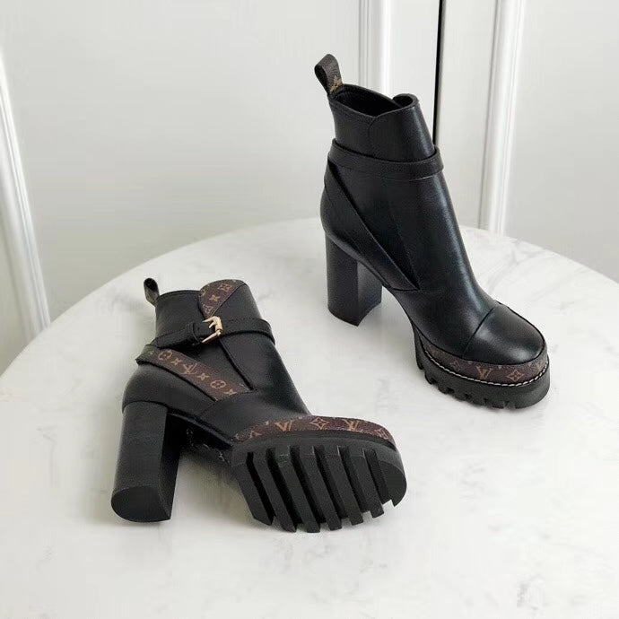 2E01Z Popular high quality Boots