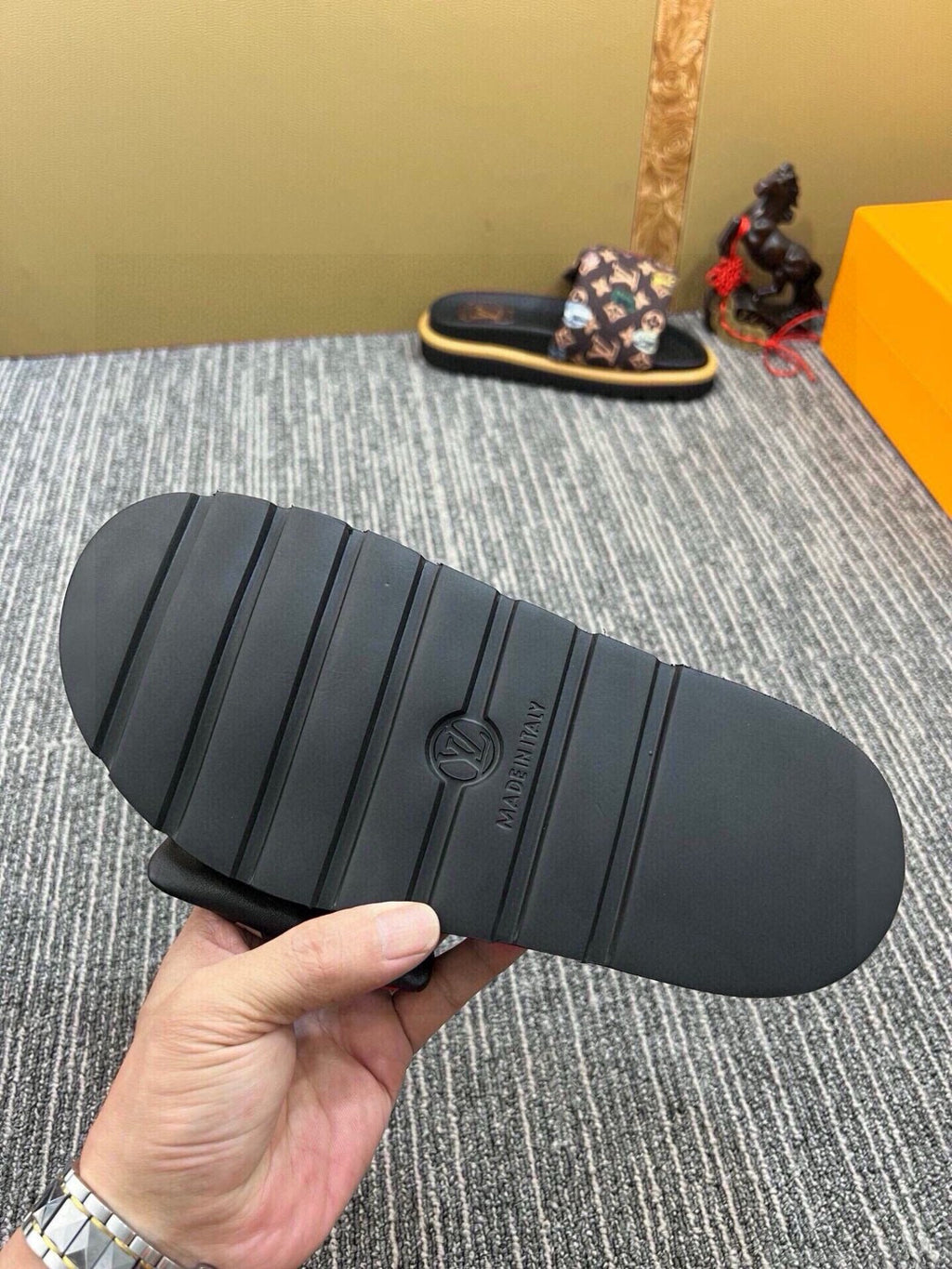 5QE12Z Popular Slippers