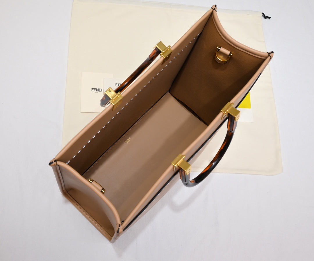 136PF104B Popular leather bag