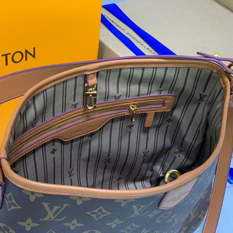 AE01B Popular  leather bag 