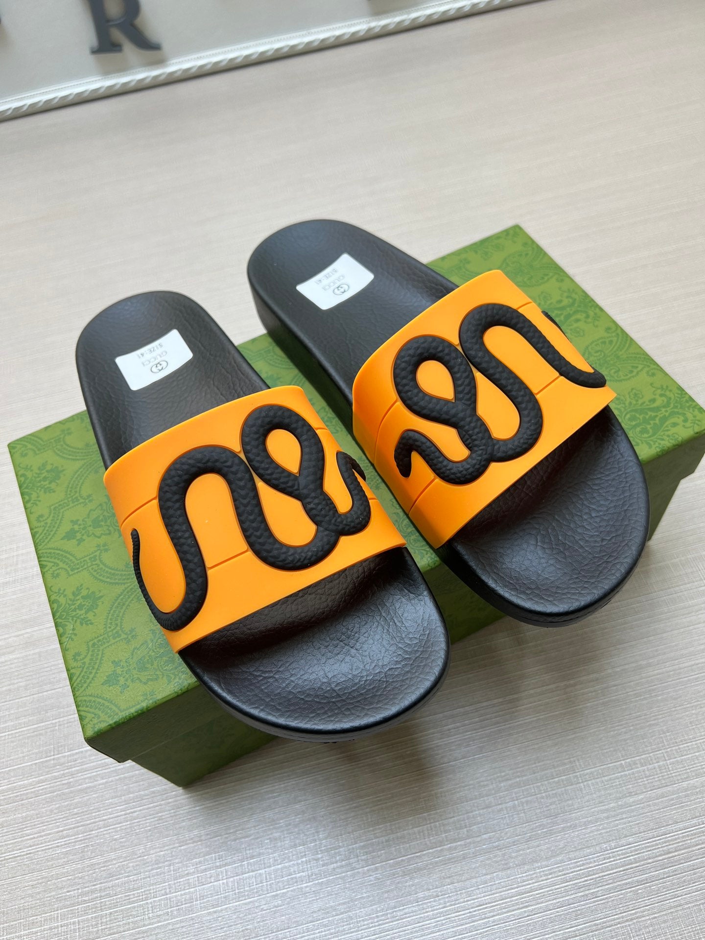 5LB217Z Popular Slippers
