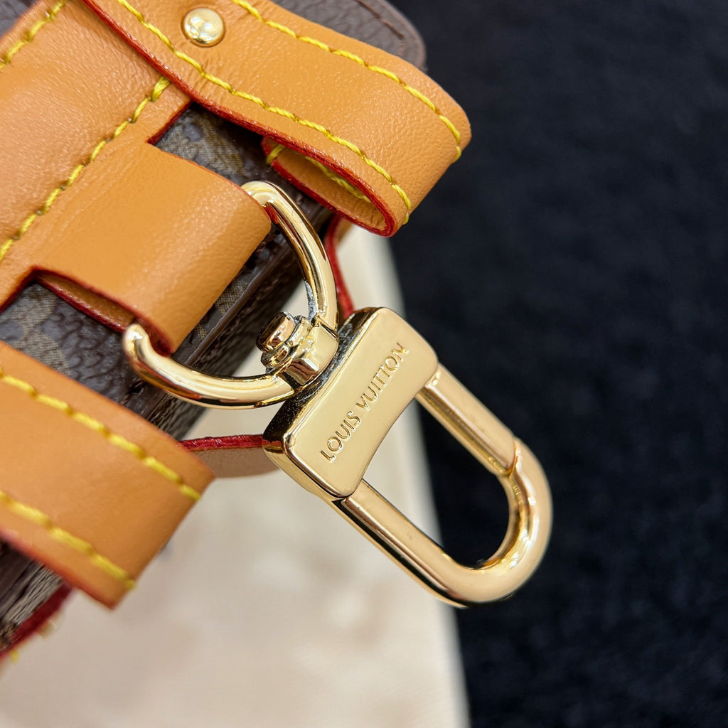 35ZE10A Popular bag 's charms accessories