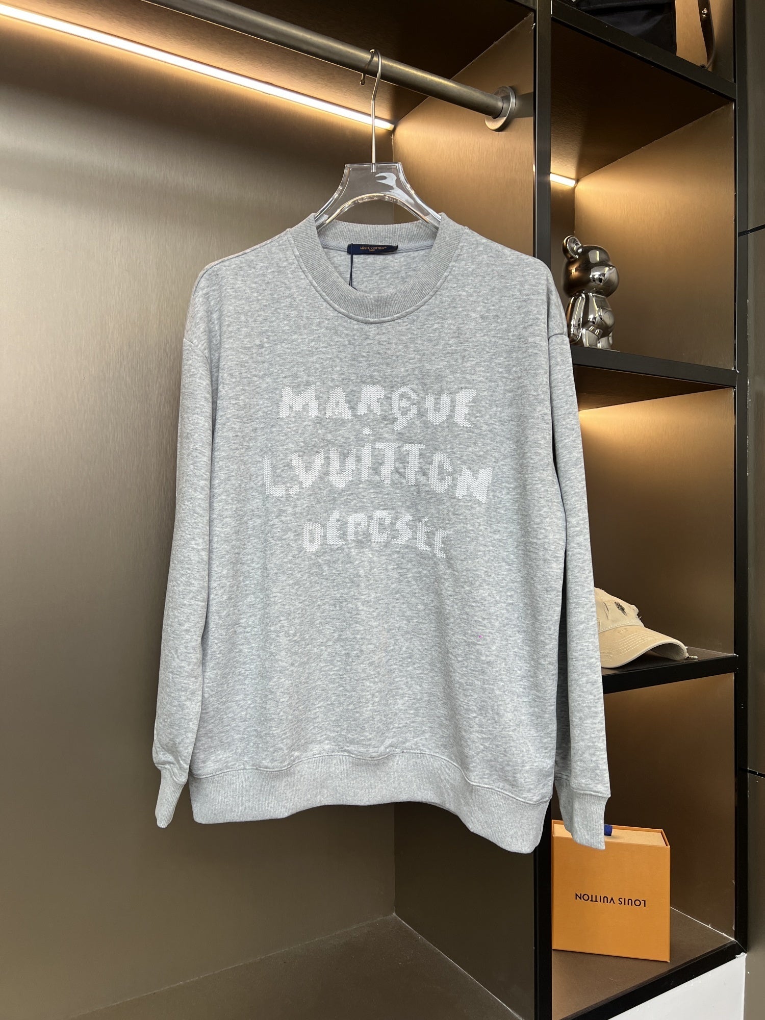 105ZE373U Popular Sweaters