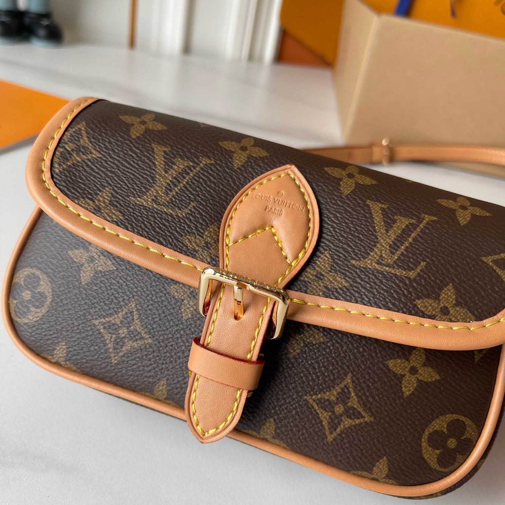 136PE37B Popular leather bag