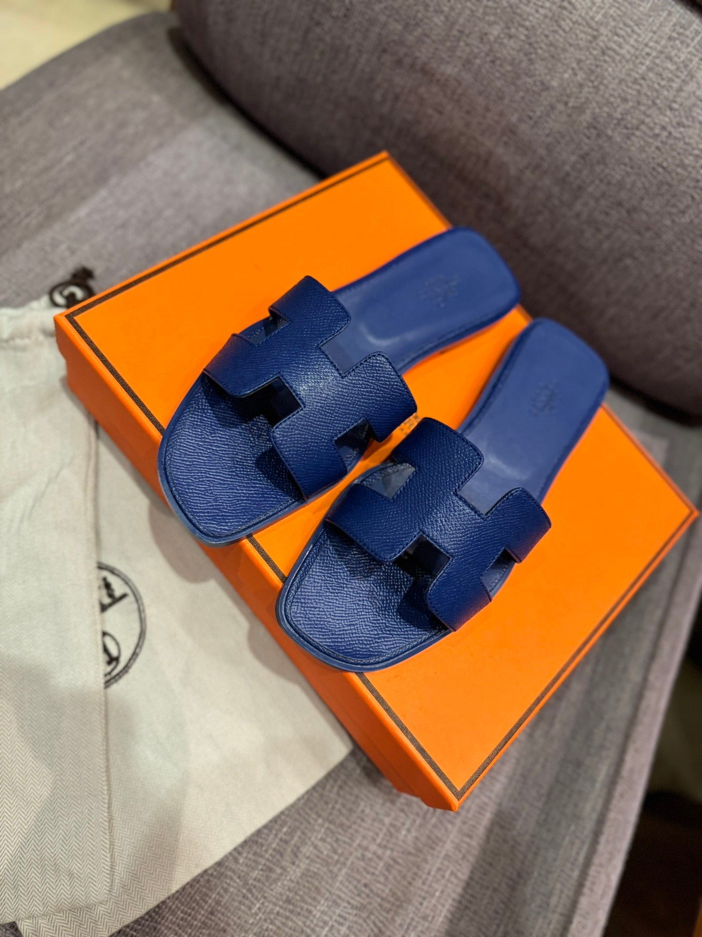 1ZH239Z Popular Slippers