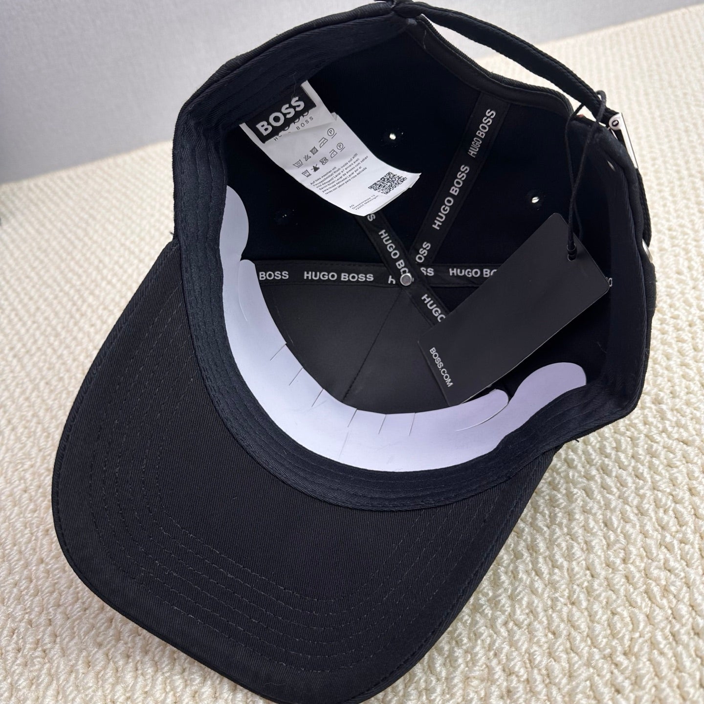 16XA22M Popular hats
