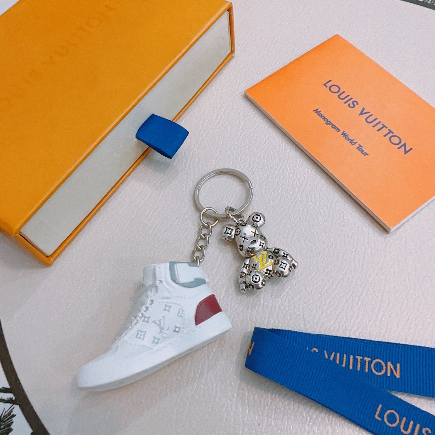 35ZE70A Popular bag 's charms accessories