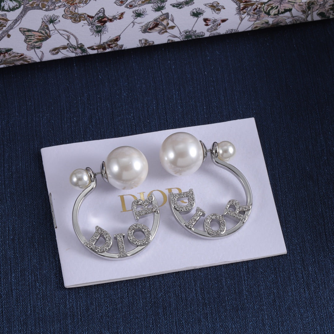 14D367E Popular  Earrings