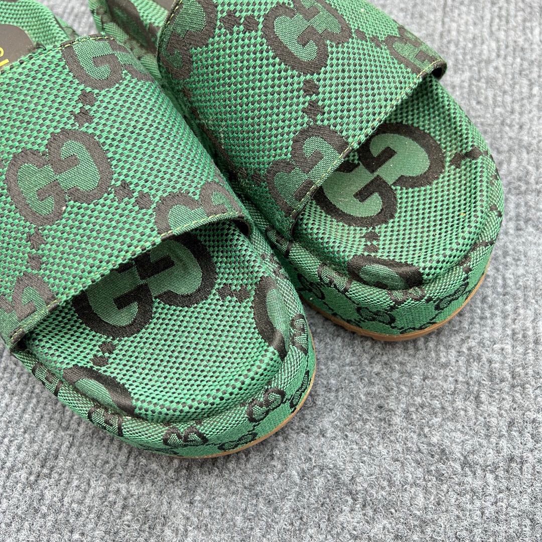 54B122Z Popular slippers  Sole thickness 5.5cm