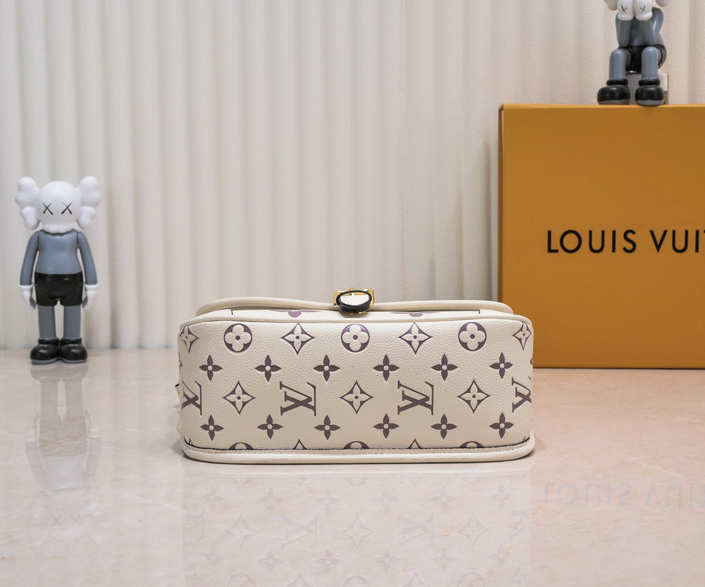 136PE40B Popular leather bag