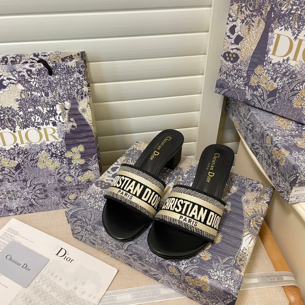14D64Z Popular sandals
