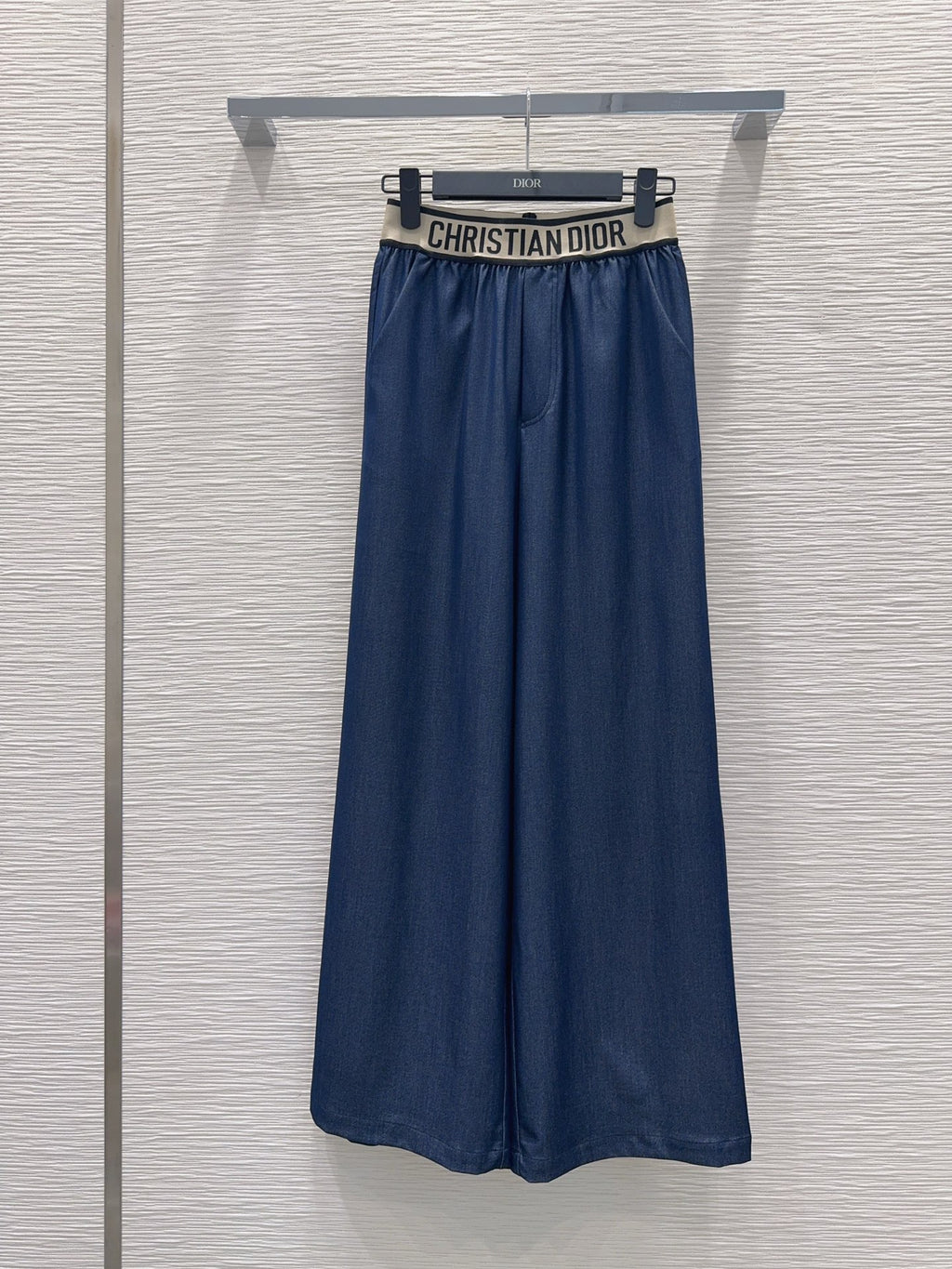 U2X56D13 Popular Pants fashion jeans