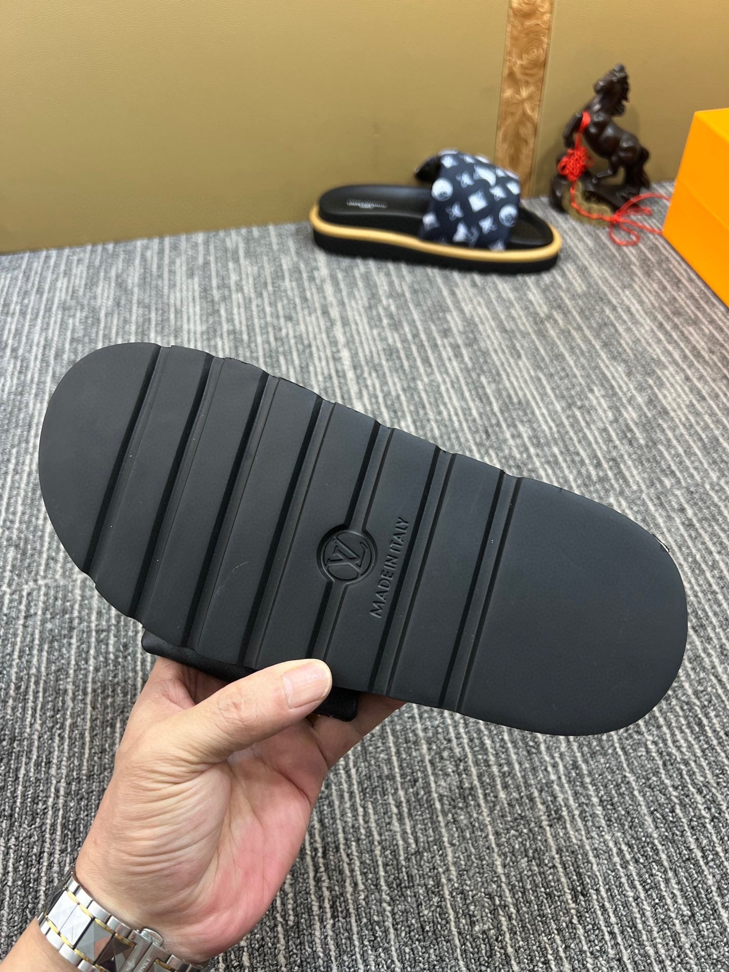 5XE118Z Popular leather quality Slippers