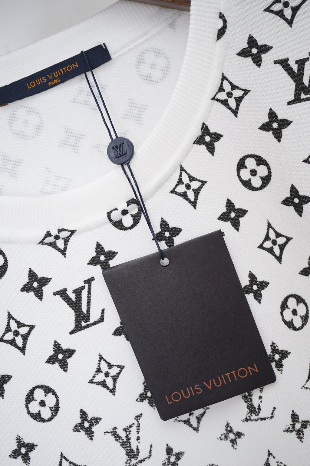 185ZE149U Popular Sweaters