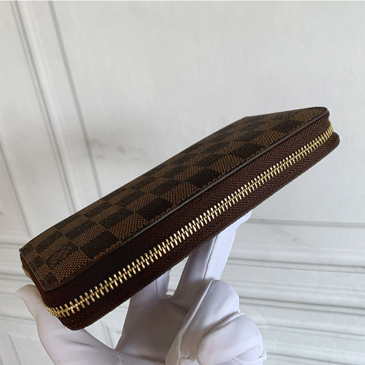 1E04B Popular Leather wallets