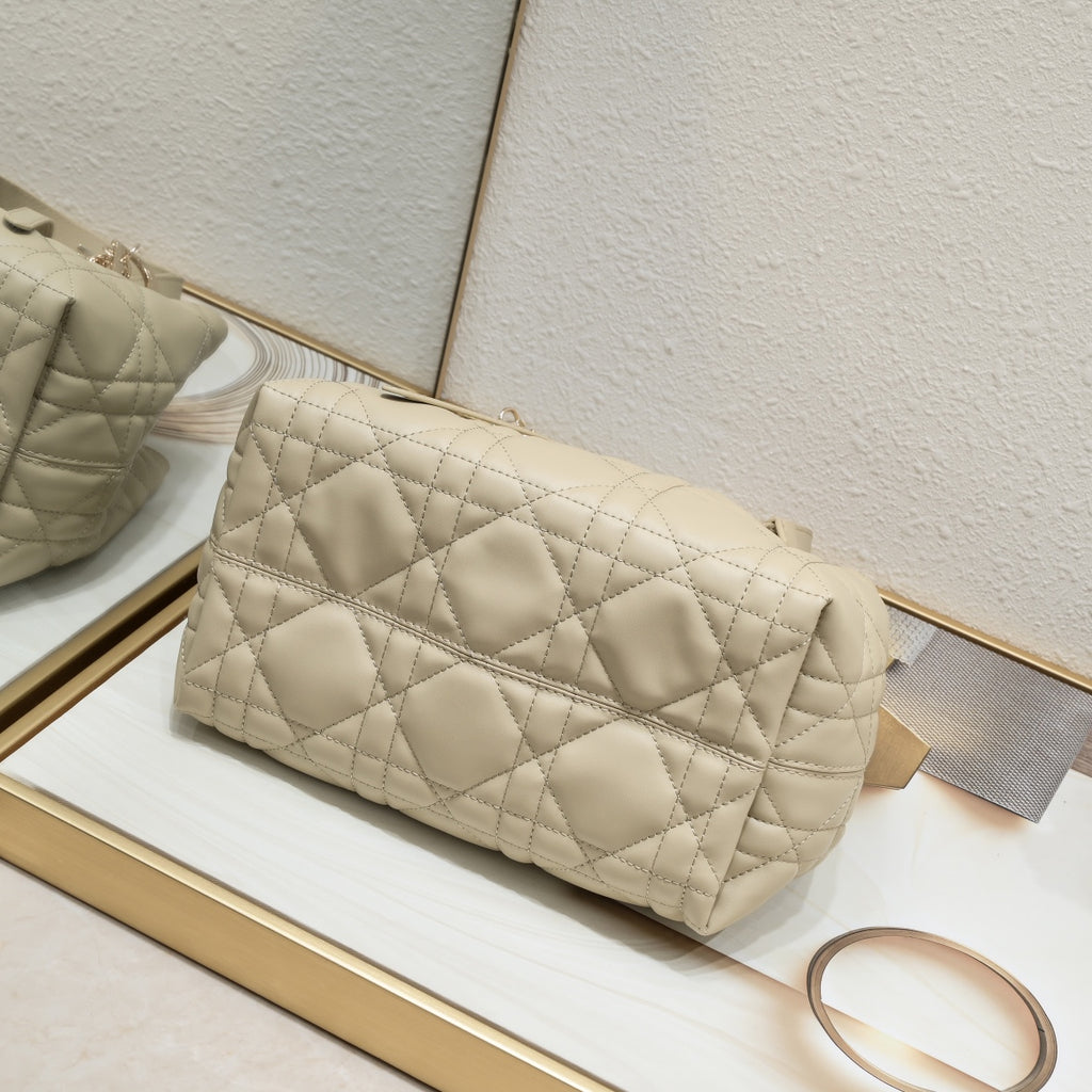 B1N66D2 Popular leather bag