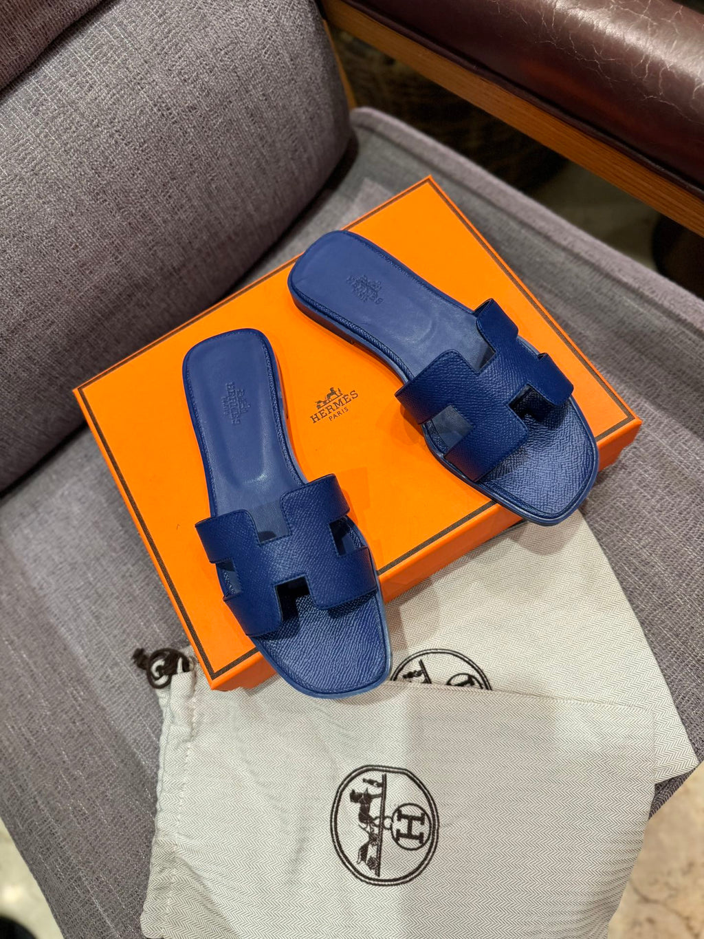 1ZH239Z Popular Slippers