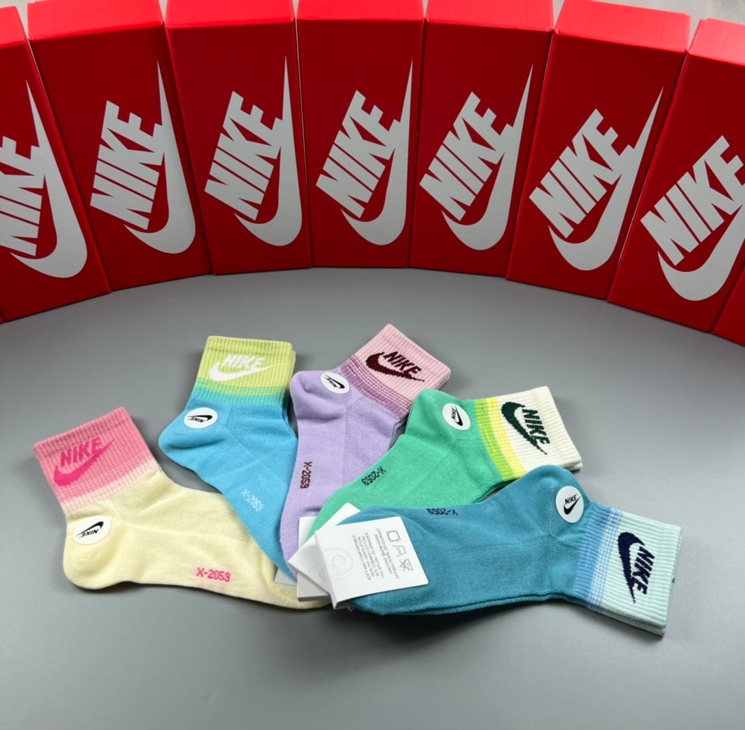 235QA70S Popular socks(5 pairs )