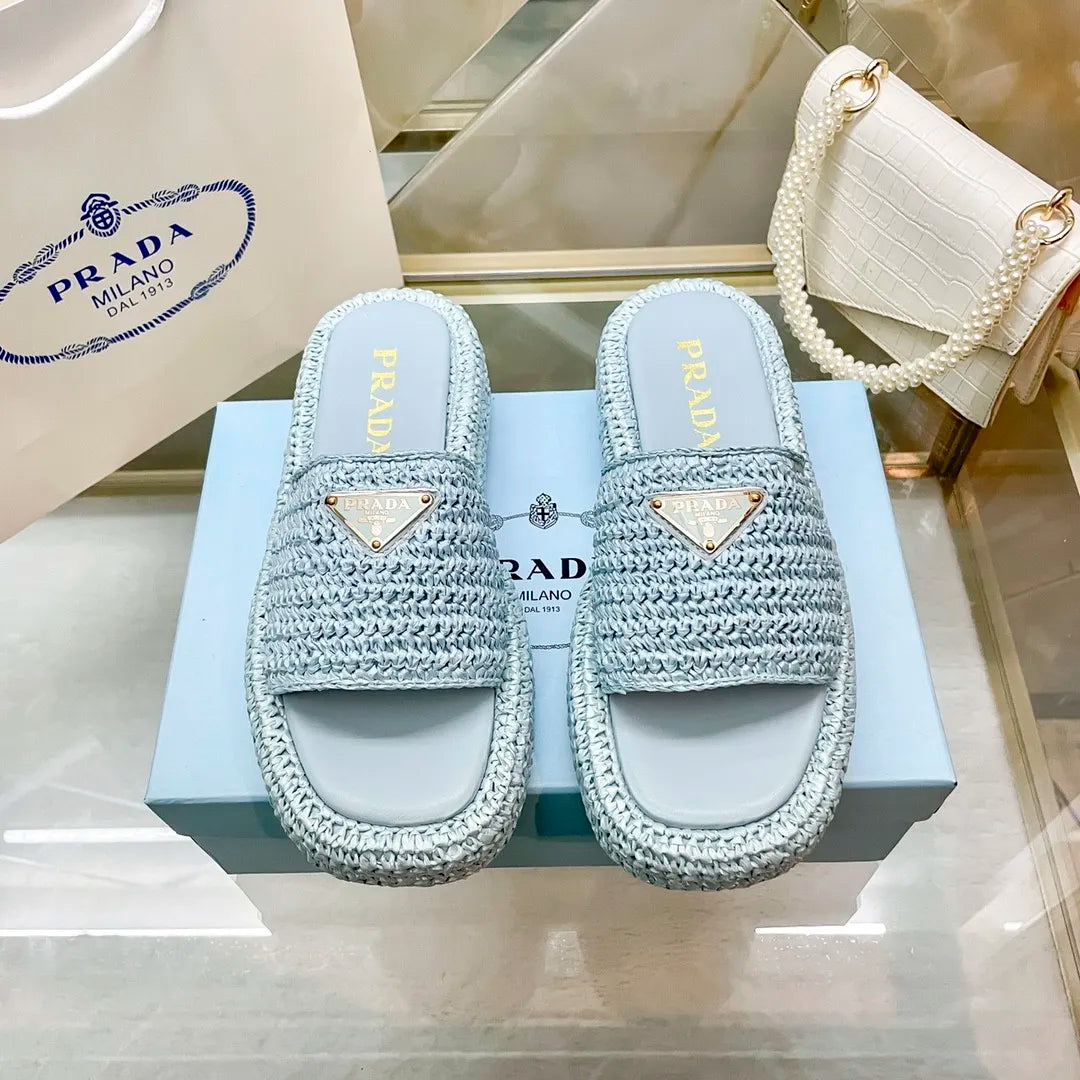 14PD22Z Popular slippers