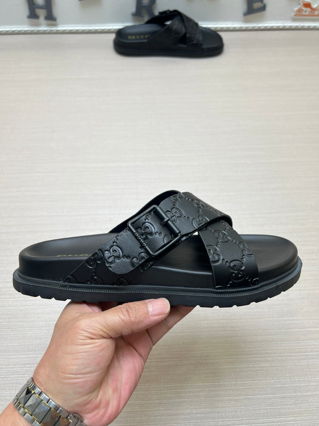 54B91Z Popular slippers