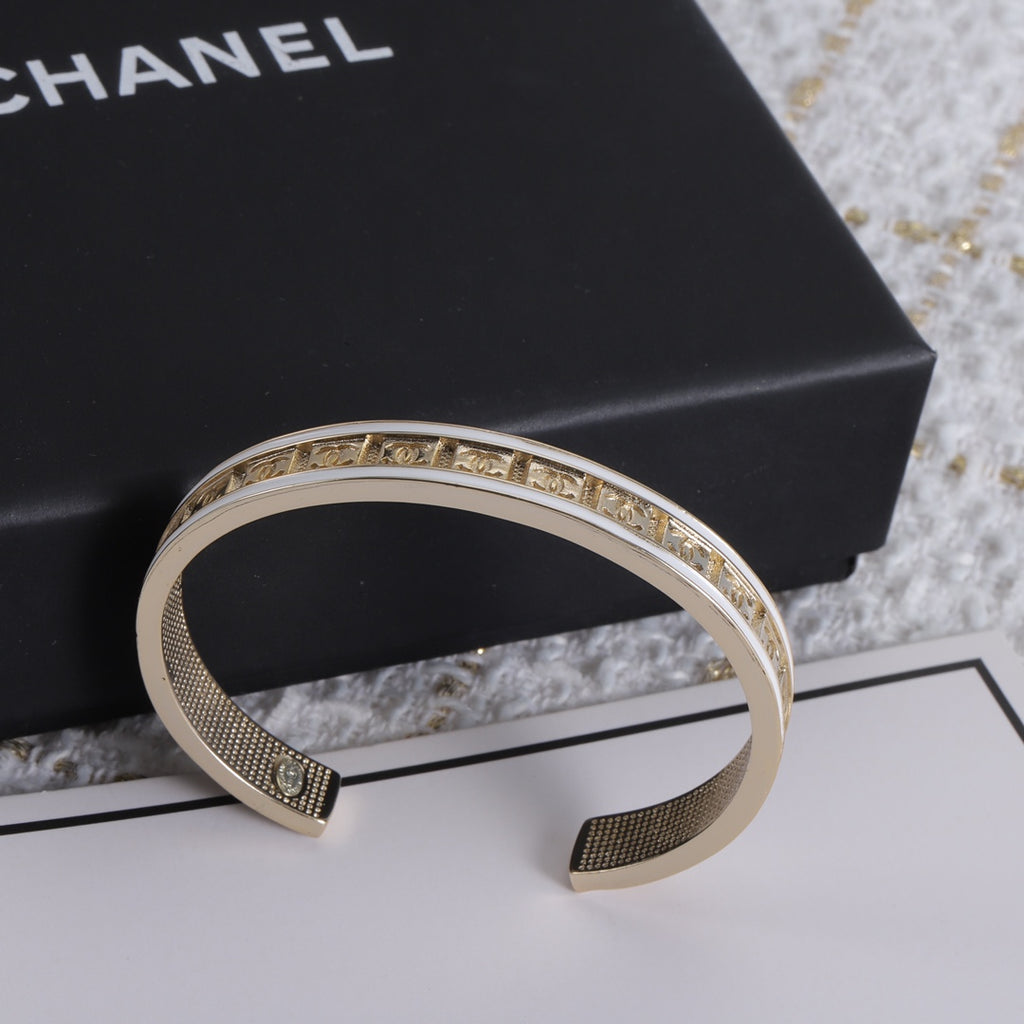 14C315K  Popular Bracelets