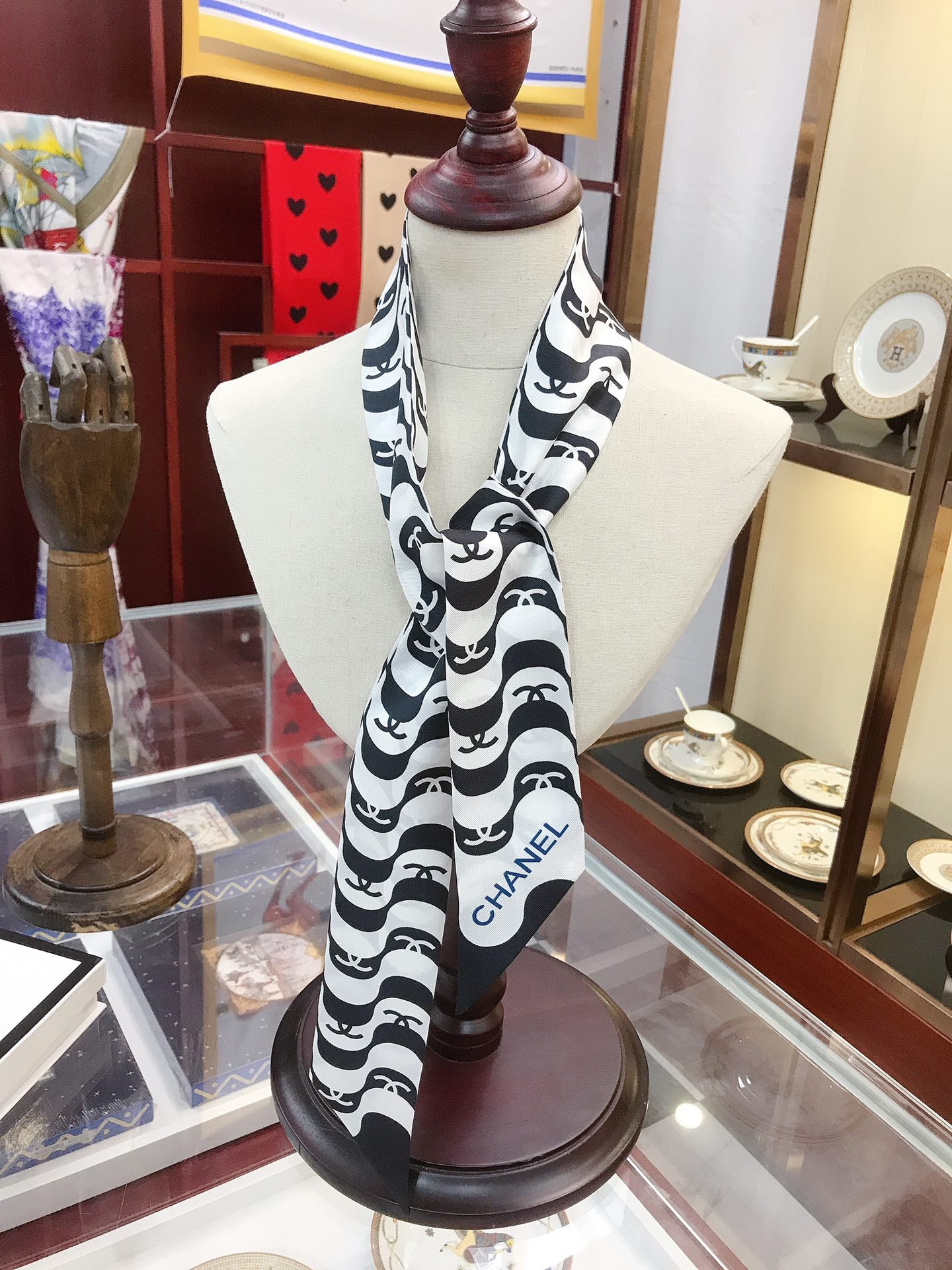 146NC9W Popular Silk Scarve