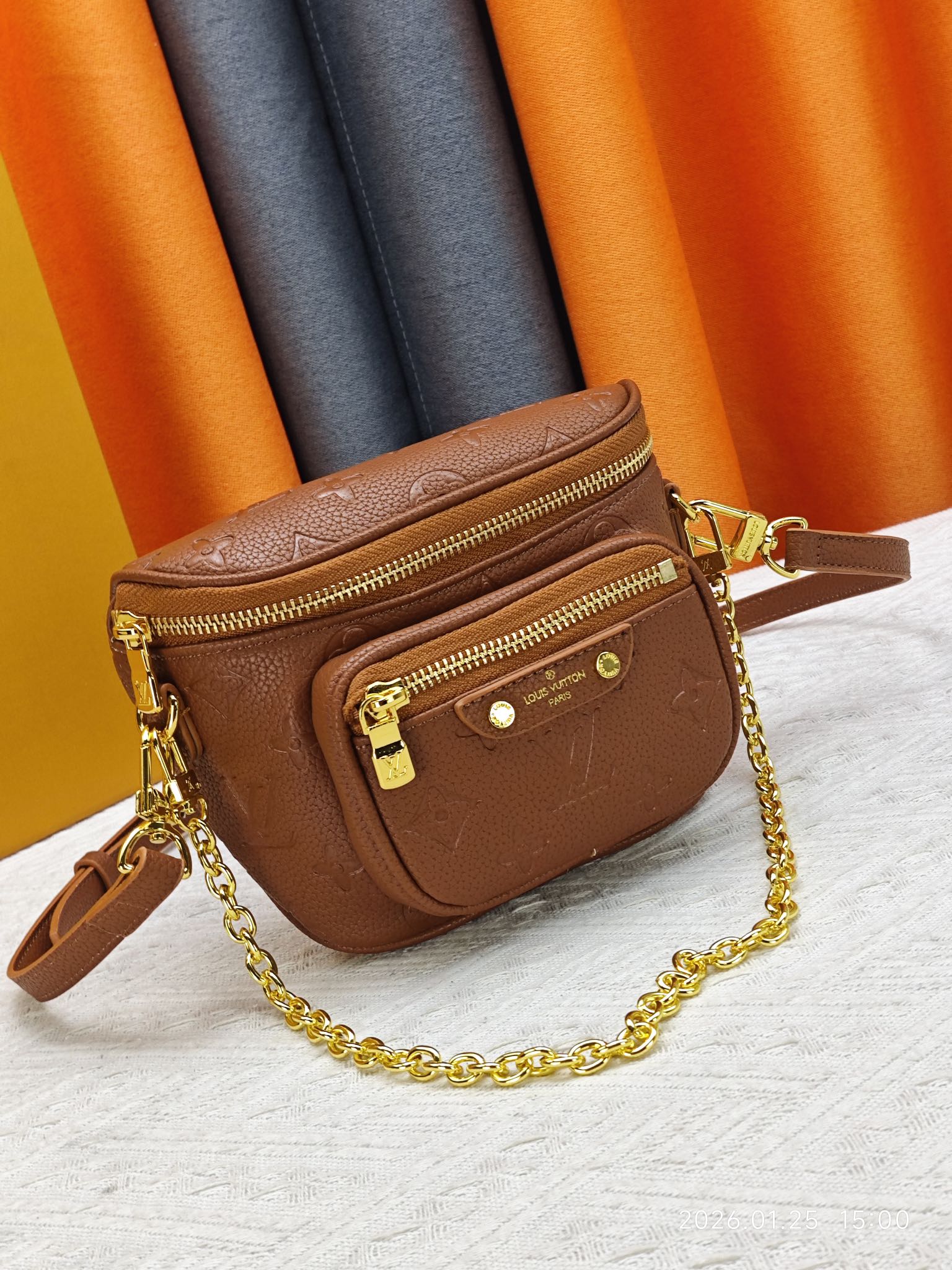 146PE75B Popular leather bag