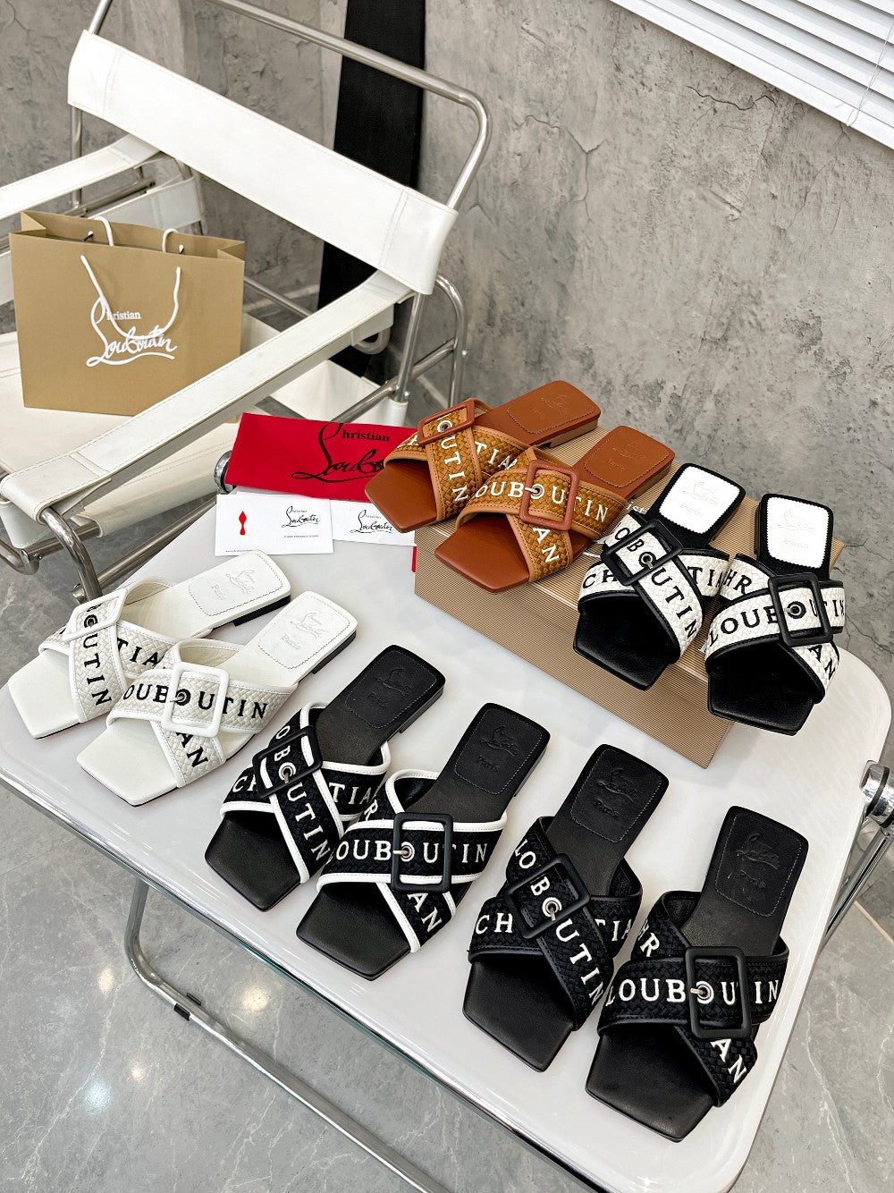 J4A43Z Popular leather Slippers
