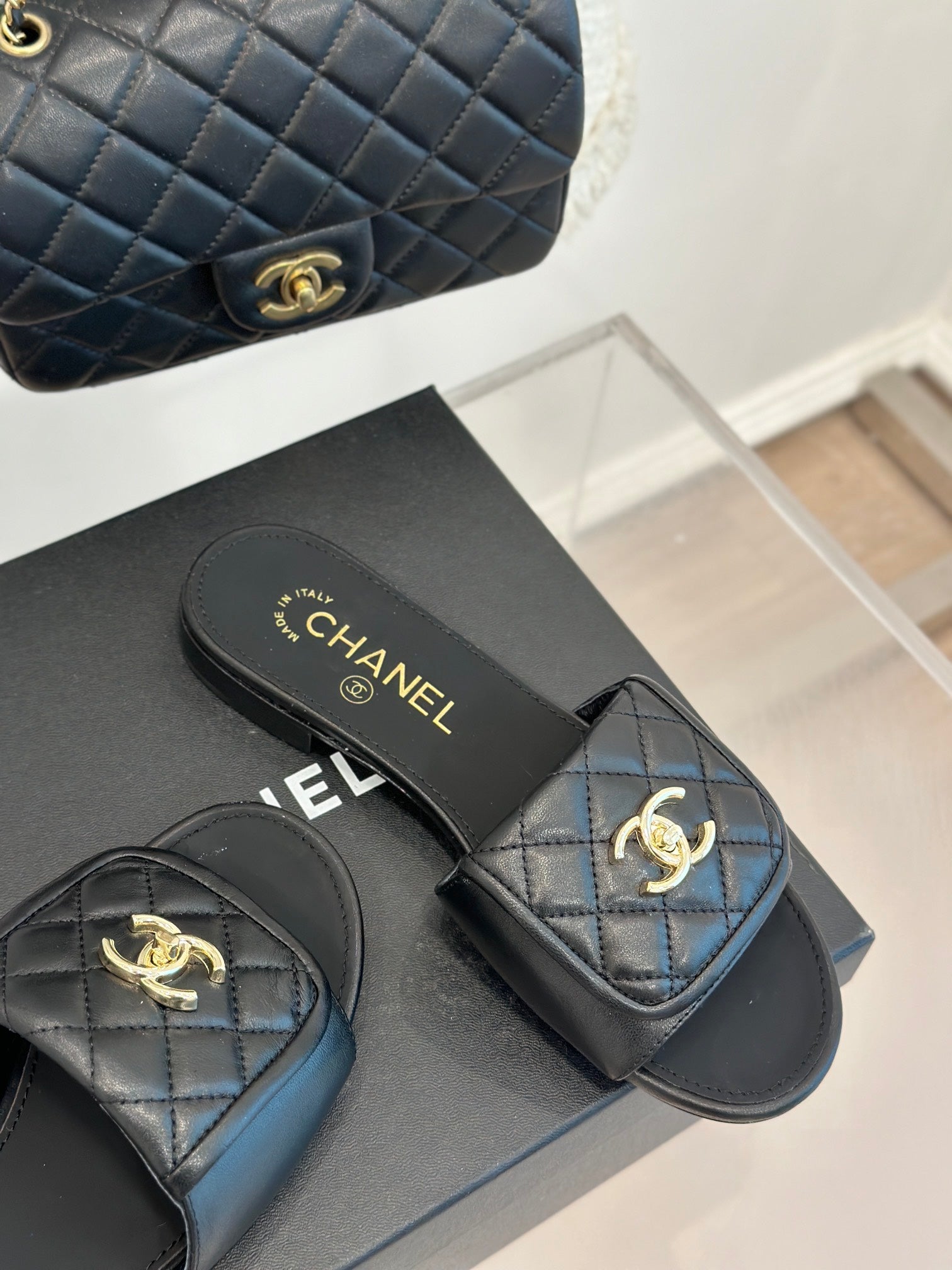 1ZC245Z Popular Slippers