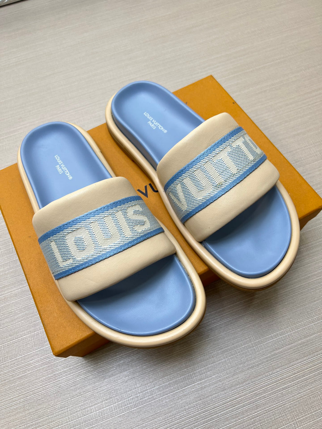 535ZE298Z Popular Slippers