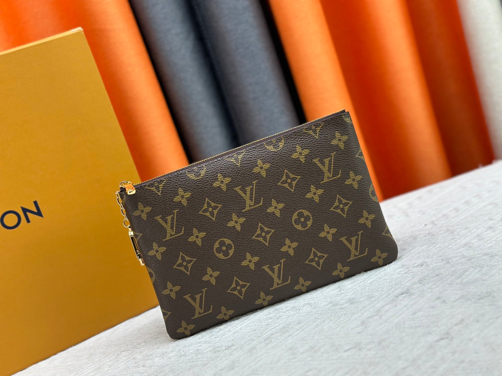 15RE90B  Popular  leather bag