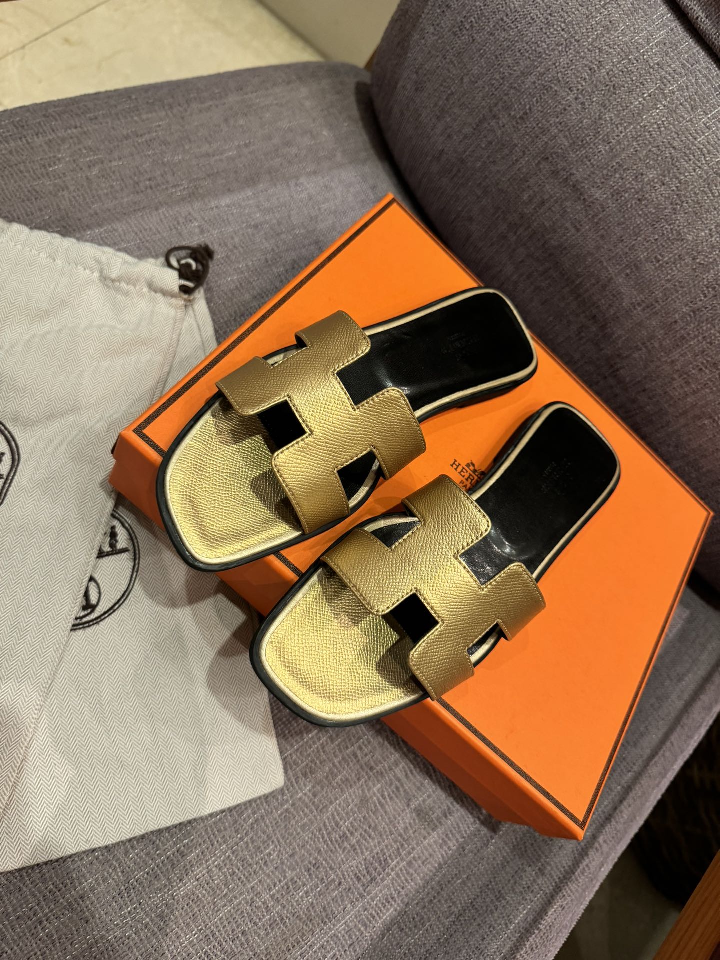 155ZH313Z Popular Slippers
