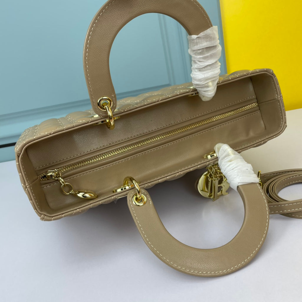 1XD54B Popular   leather bag  (32CM)