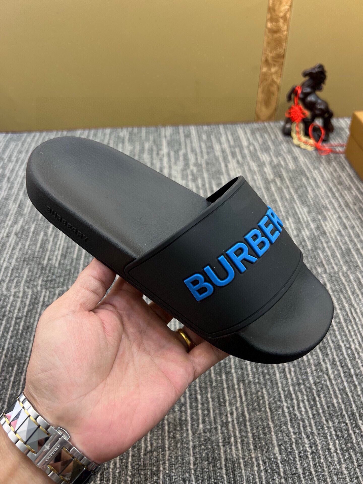 535ZR255Z Popular Slippers