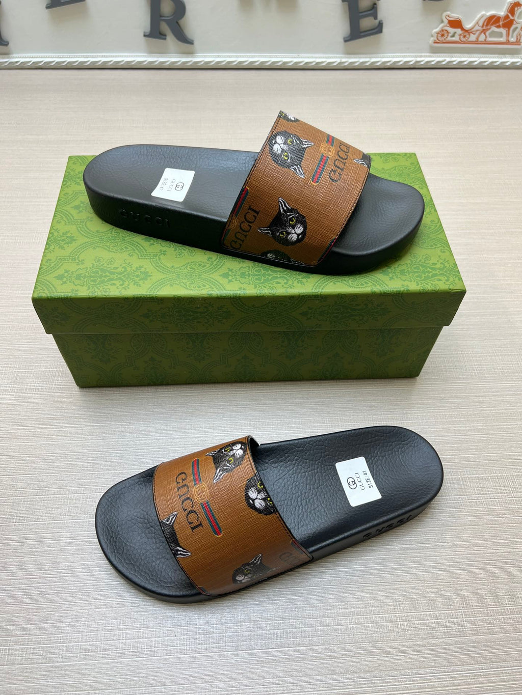 5WB239Z Popular Slippers