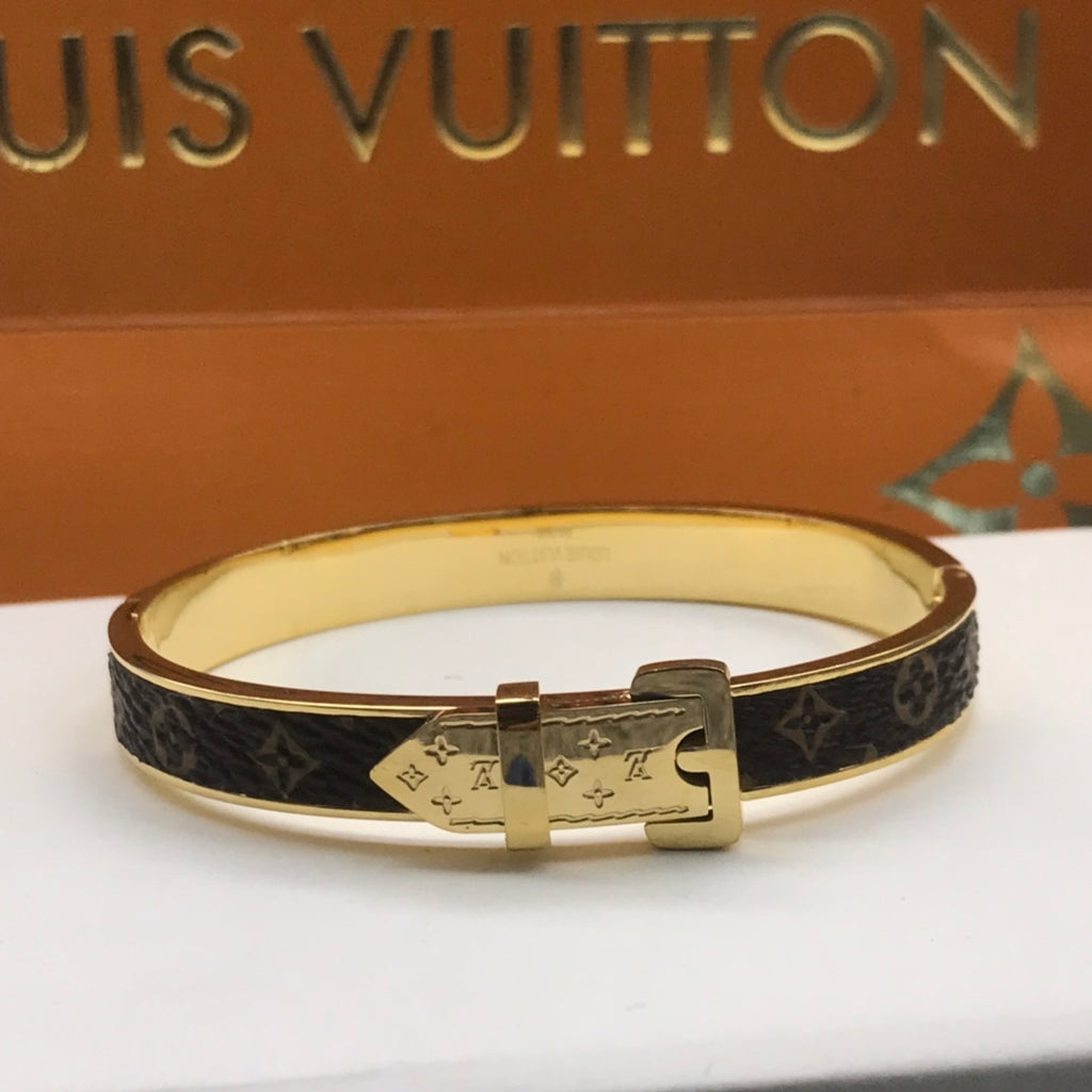 15QE60K  Popular Bracelets