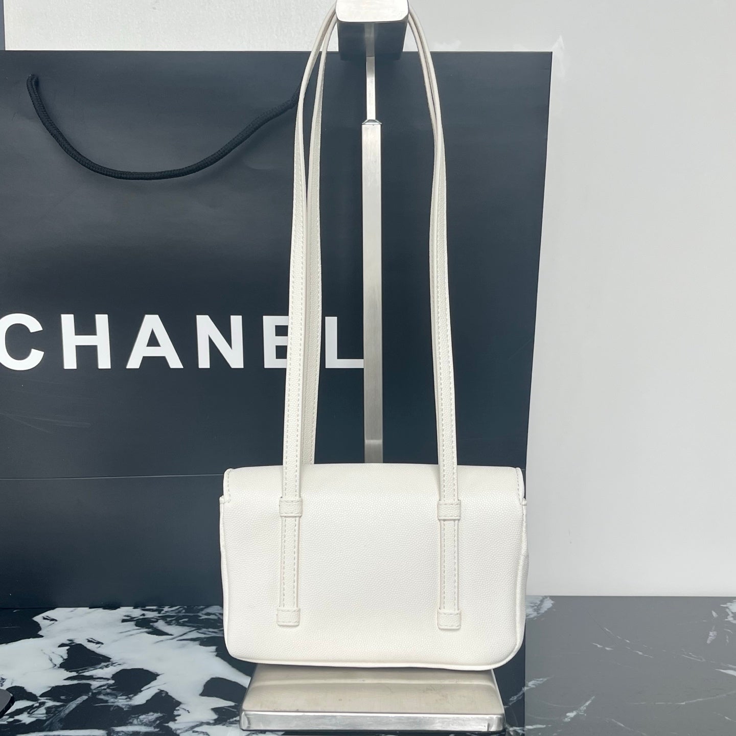 146XC1B Popular leather bag
