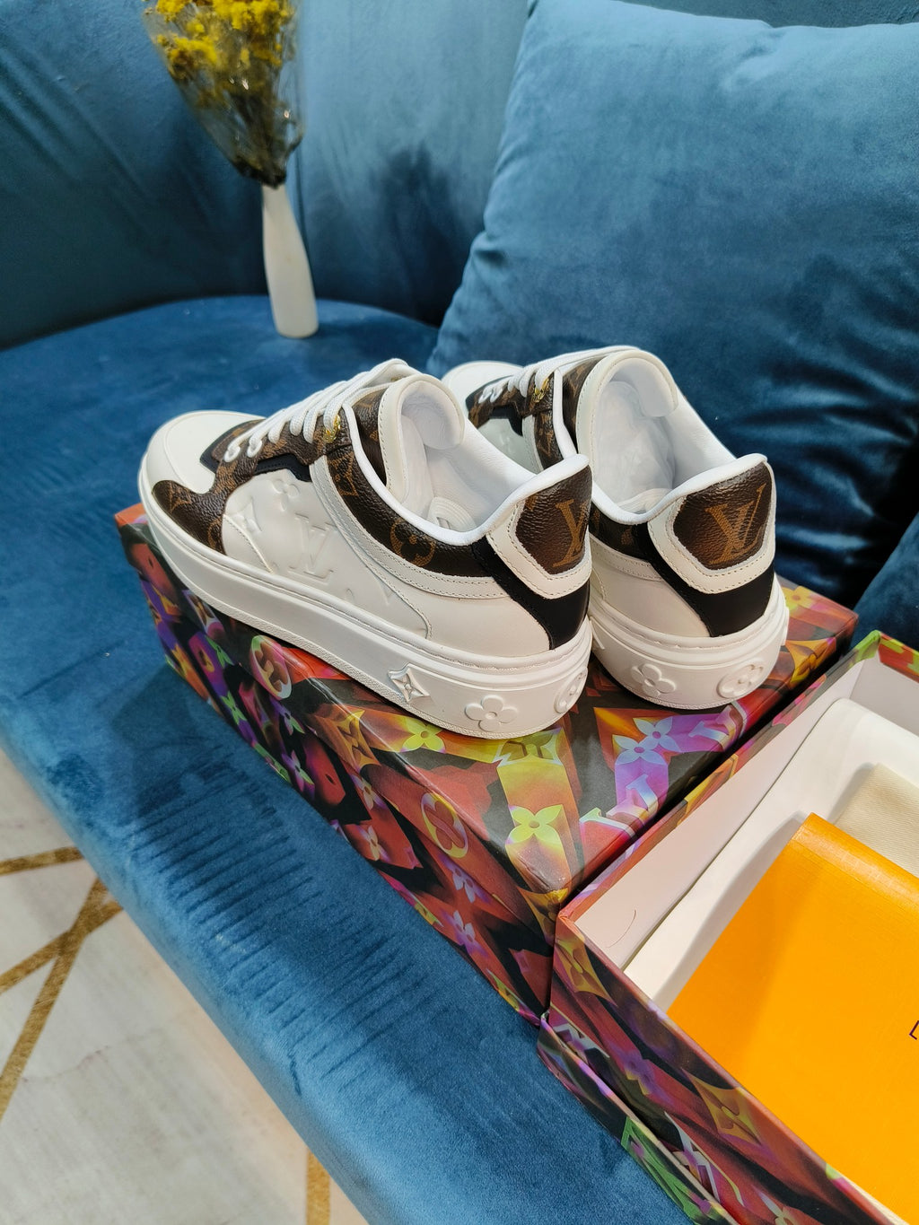 2YE45Z Popular Sneakers