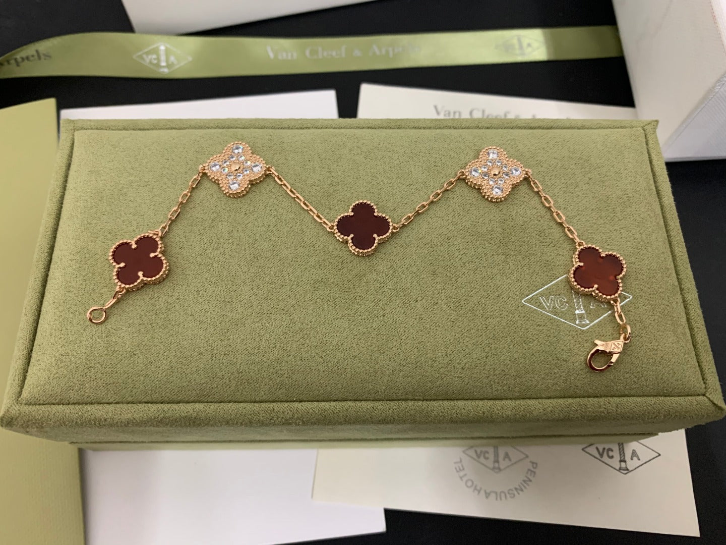 5XVA179K  Popular bracelets 5 flowers normal size1.5cm flower