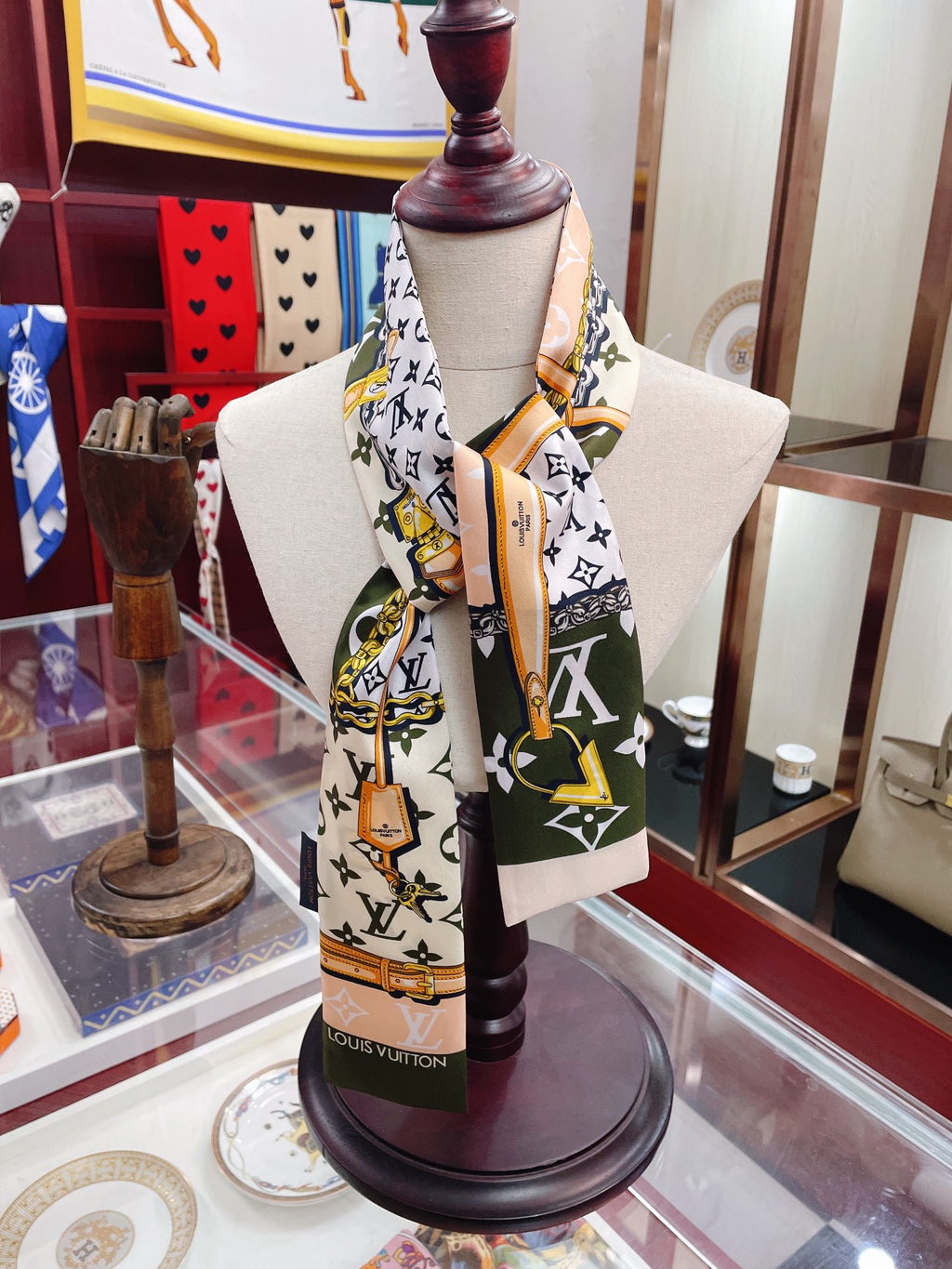 1ZE181W Popular Silk Scarve