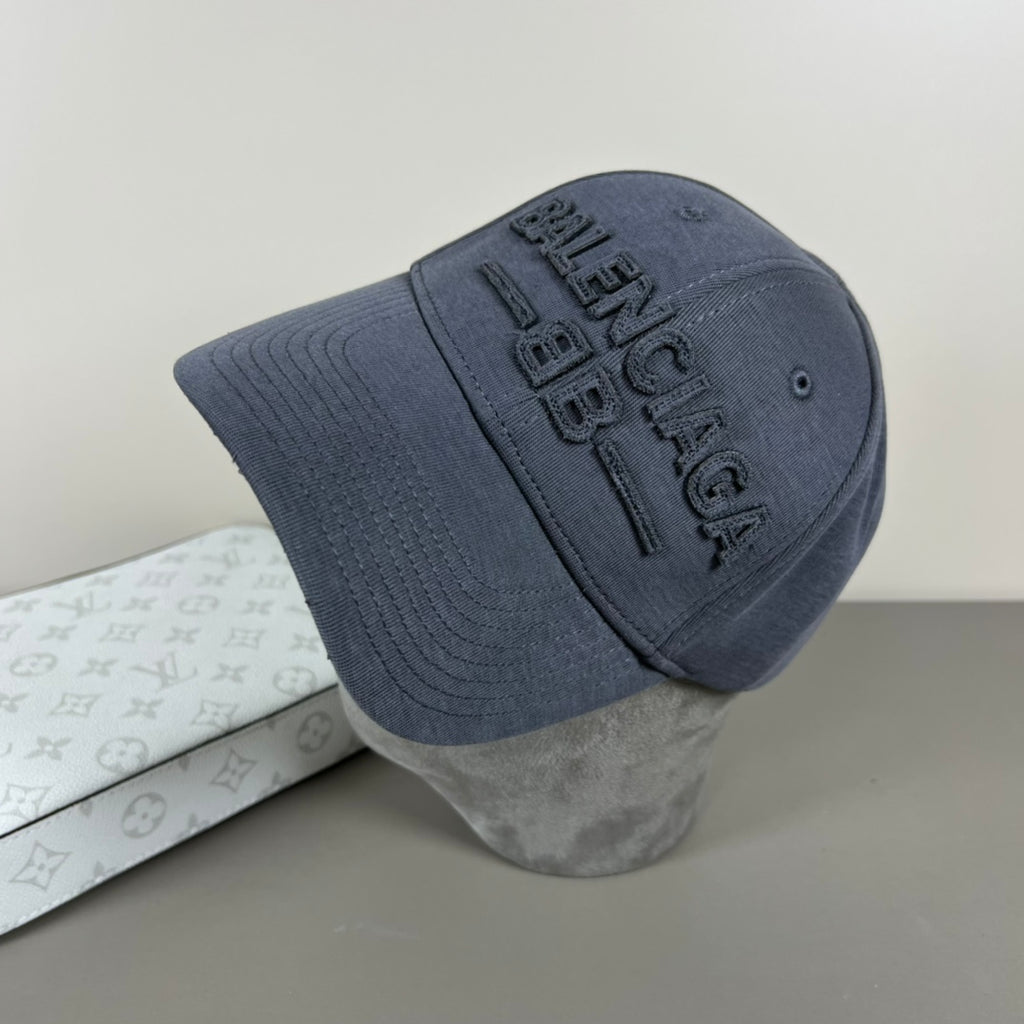 135ZJ532M Popular hats