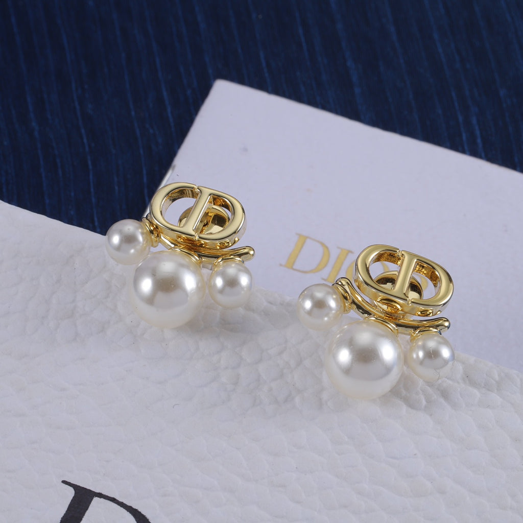 14D1077E Popular  Earrings