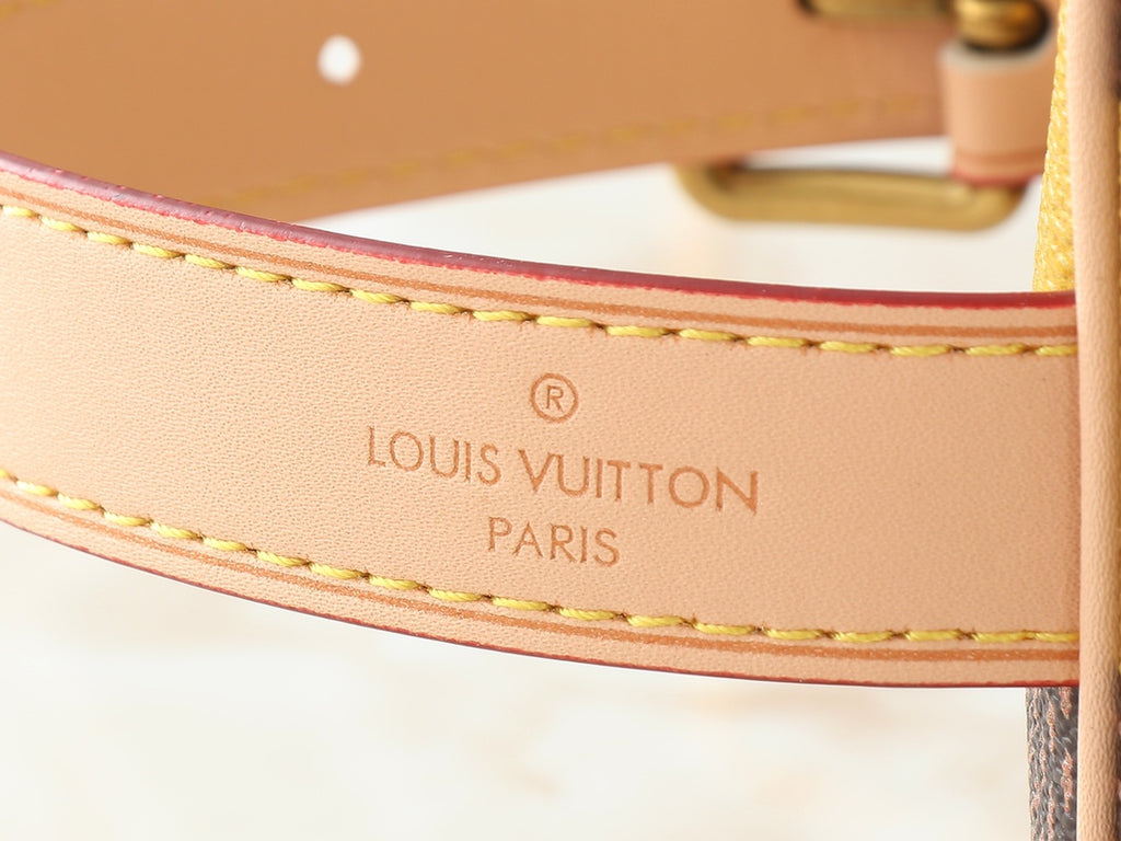 15RE69B  Popular   leather bag