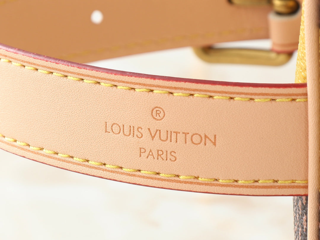 15RE69B  Popular   leather bag