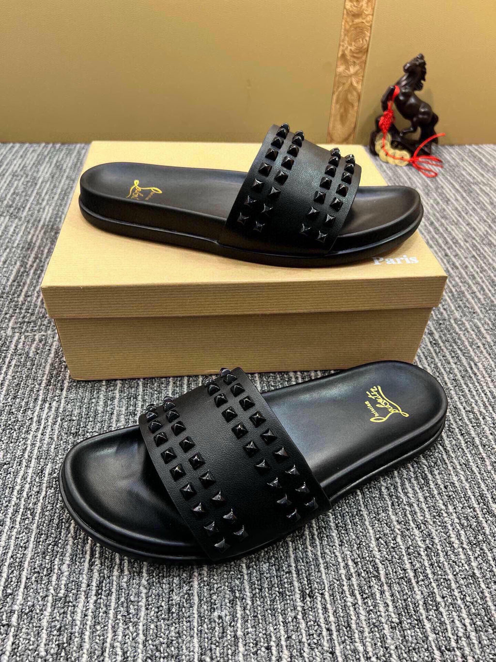 54A126Z Popular slippers